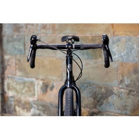 BOMBTRACK MUNROE SG Bike Mat Zwart